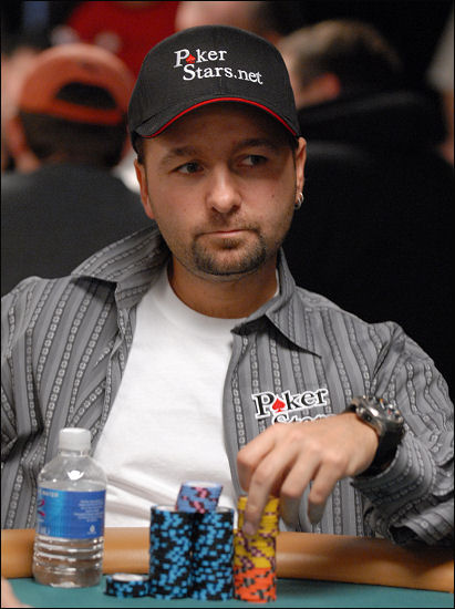 Daniel Negreanu aus dem TwoPlusTwo Forum geflogen